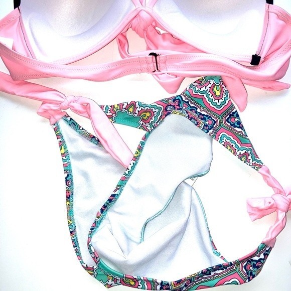 Pink and Aqua Medallion Two Piece Bikini Size XL Juniors - Picture 6 of 7